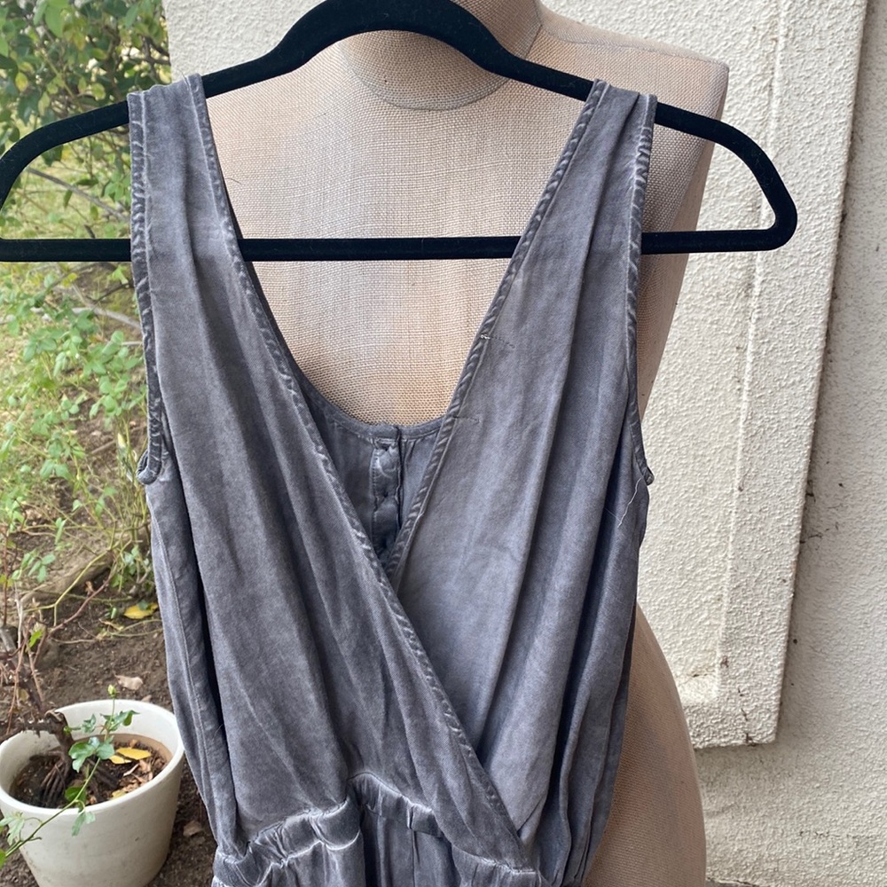 Cloth & Stone Gray Sleeveless Jumpsuit with Relaxed Fit - Picture 6 of 14